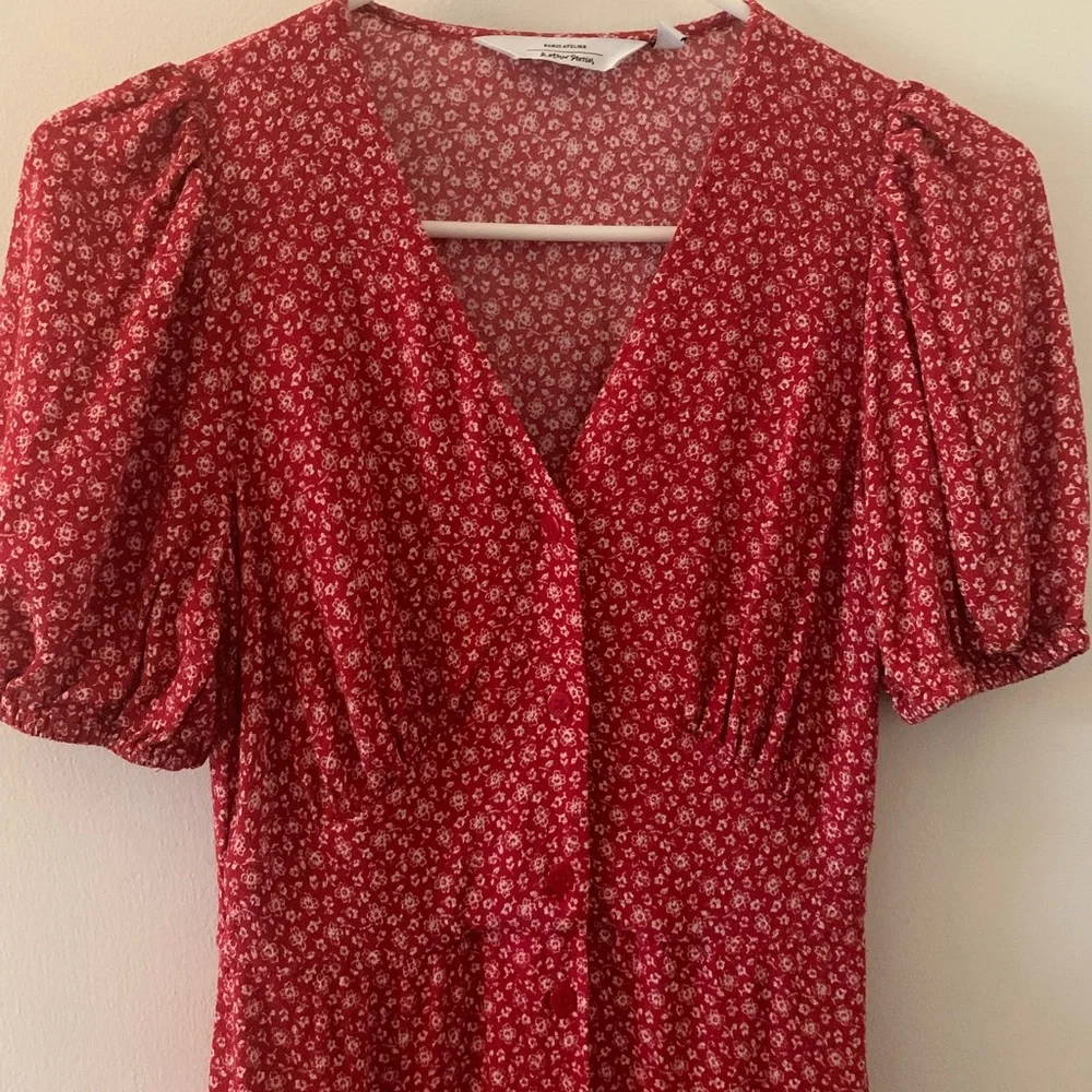 Women’s Paris Altelier Red Floral Women's Dress size 0